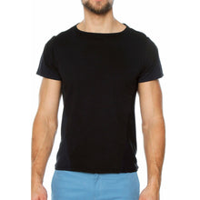 Cargar imagen en el visor de la galería, Athleisure T-shirt in Black / Camiseta deportiva negra!